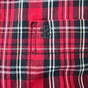 IZOD Mens Red Tartan Plaid Long Sleeve Button Down Shirt Large Holiday Christmas
